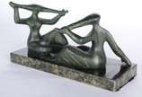 Alfredo Ceschiatti (1918-1989), As Banhistas - Escultura de bronze com base de mármore. Assinada. (Esta escultura em tamanho natural ornamenta o lago em frente ao "Palácio da Alvorada" em Brasília)