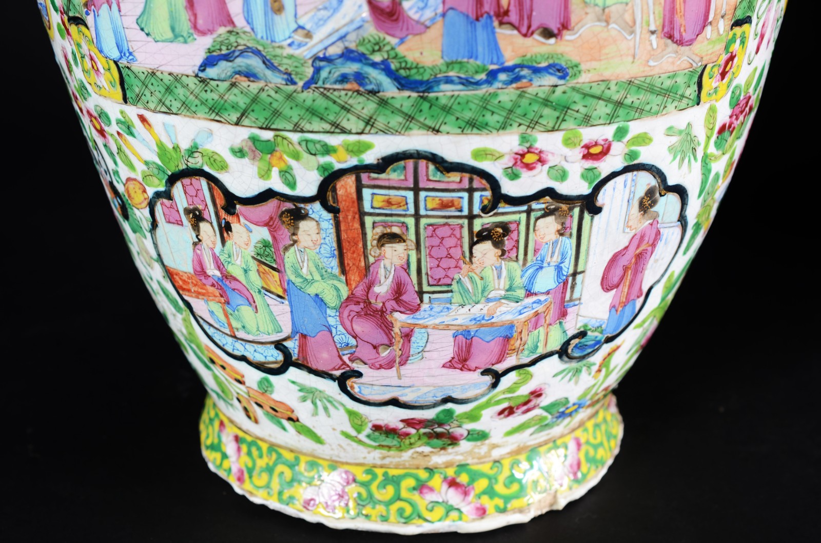 Original vaso de formato balaústre em porcelana chinesa, do reinado... - foto 5 de 10