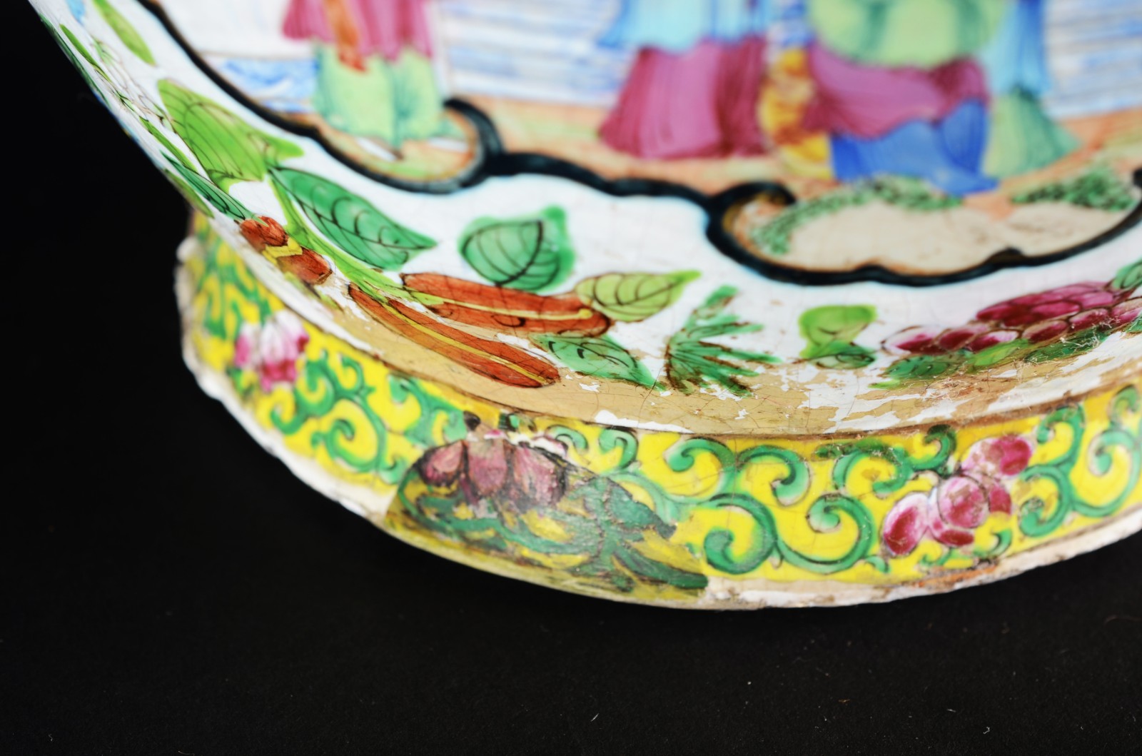 Original vaso de formato balaústre em porcelana chinesa, do reinado... - foto 7 de 10