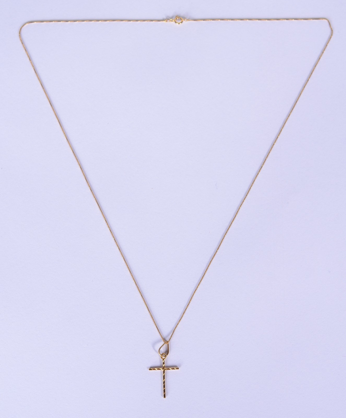 Colar com pendente feitio cruz de ouro 18 k., contraste 750 mls. (Por... - foto 2 de 6