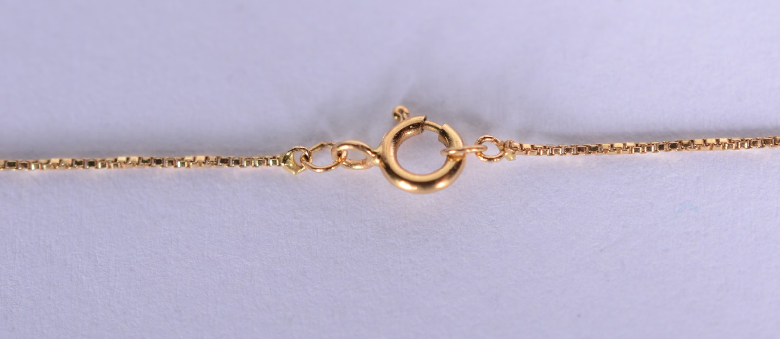Colar com pendente feitio cruz de ouro 18 k., contraste 750 mls. (Por... - foto 3 de 6