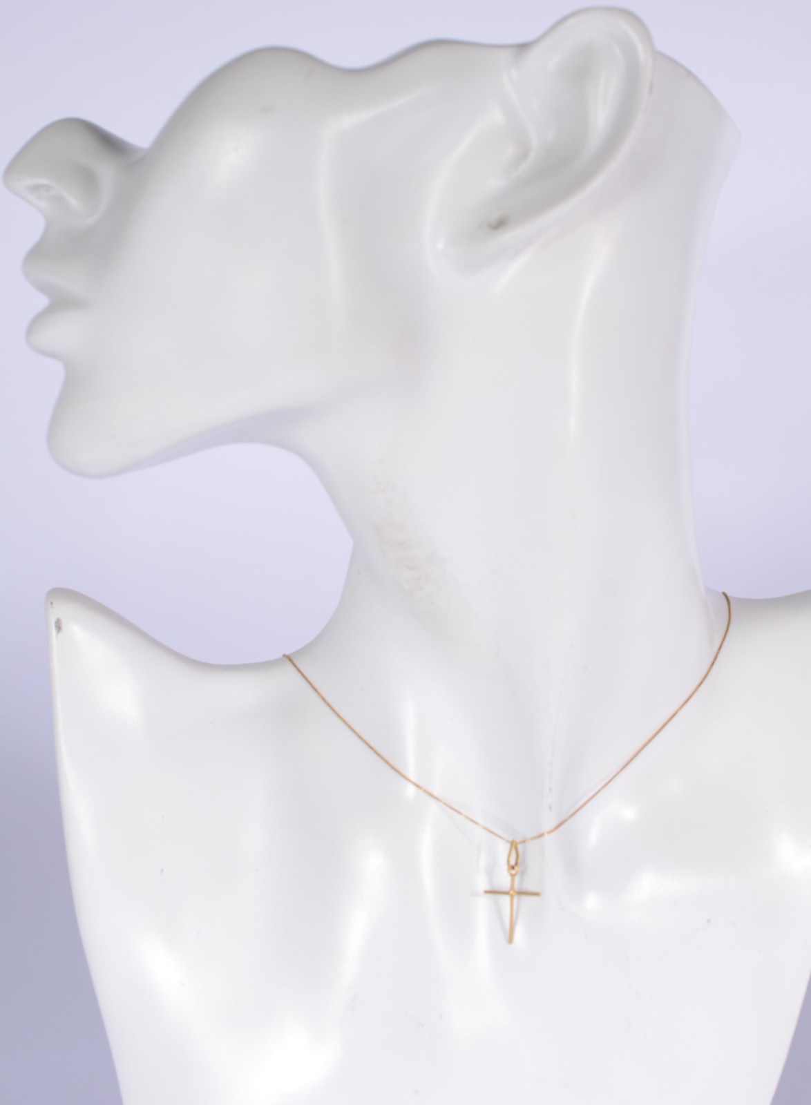 Colar com pendente feitio cruz de ouro 18 k., contraste 750 mls. (Por... - foto 6 de 6