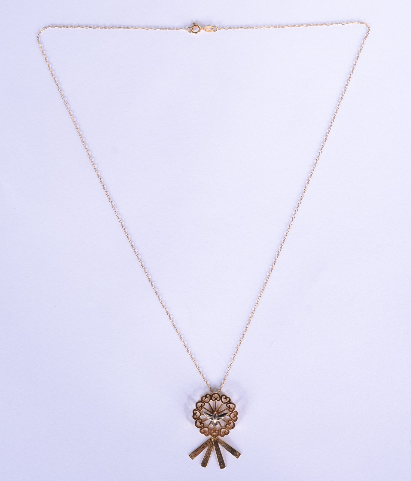 Colar com pendente na forma de mandala com de ouro 18 k., com pomba... - foto 4 de 7