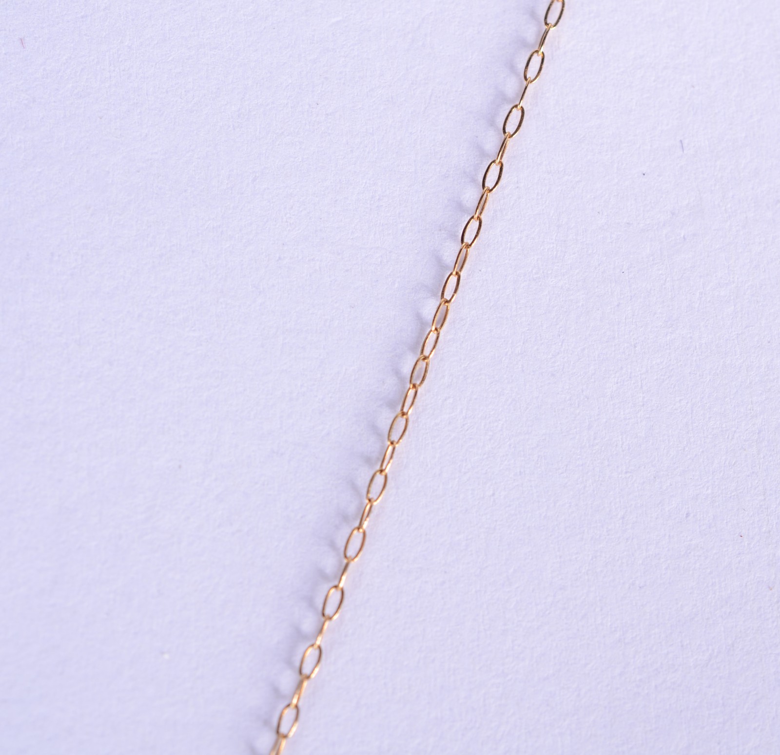 Colar com pendente na forma de mandala com de ouro 18 k., com pomba... - foto 5 de 7