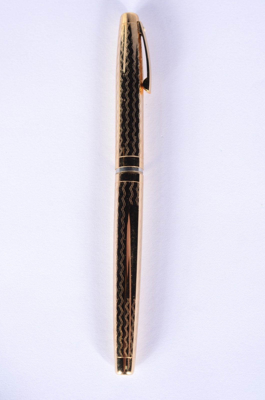 Caneta tinteiro com fina capa de ouro 18 k. (faltando o elo que liga... - foto 2 de 8