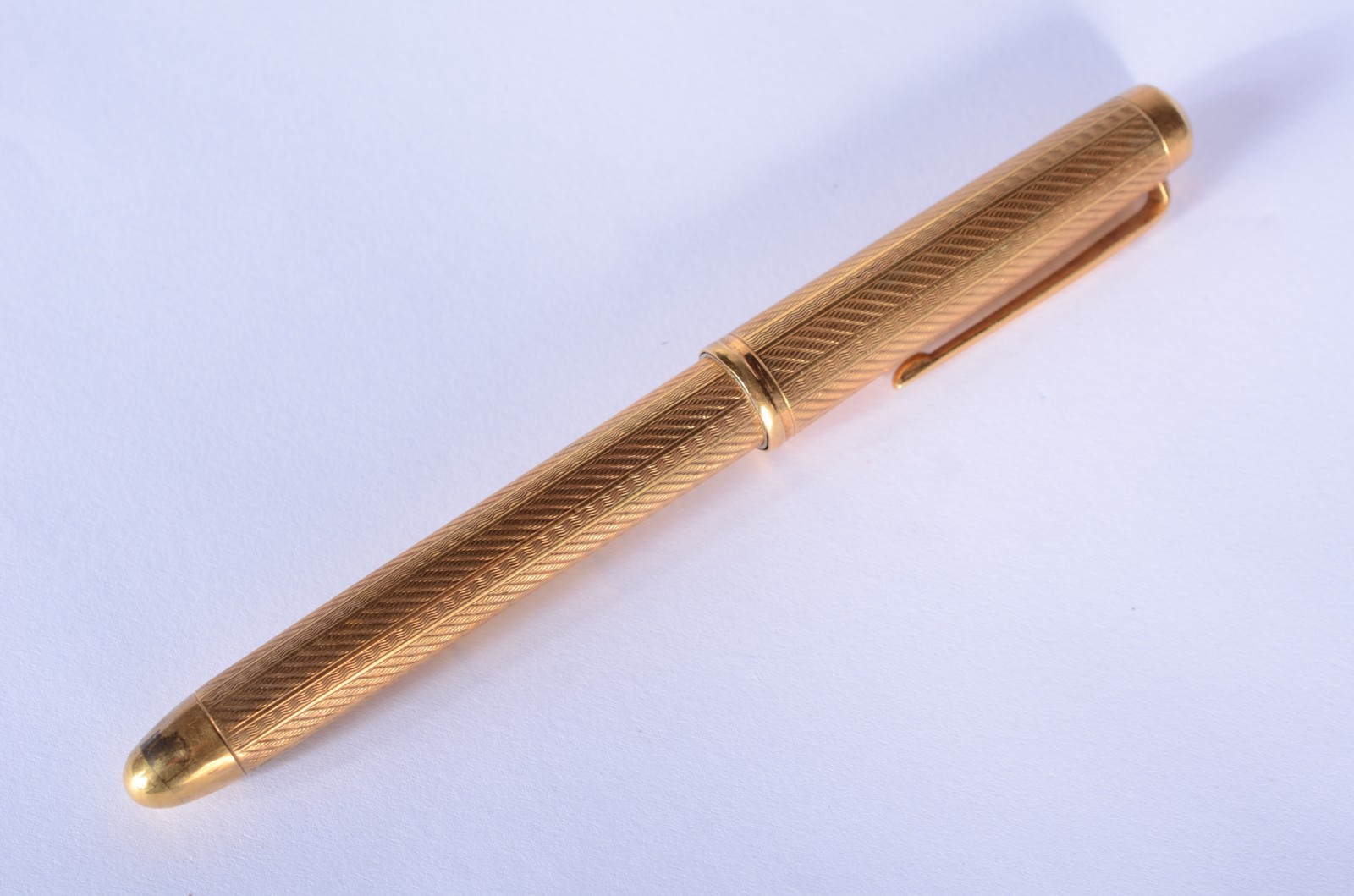 Caneta tinteiro com capa de ouro 18 k., nome e data gravado 1952. - foto 1 de 6