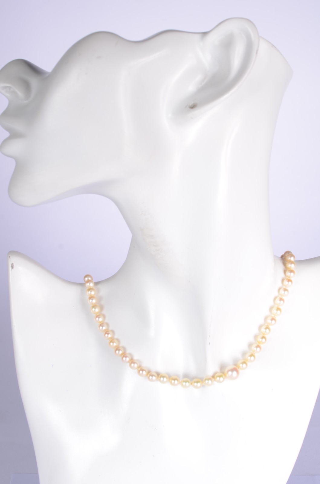 Colar de perolas com fecho de ouro 18 k. (Por motivos de segurança a... - foto 5 de 5