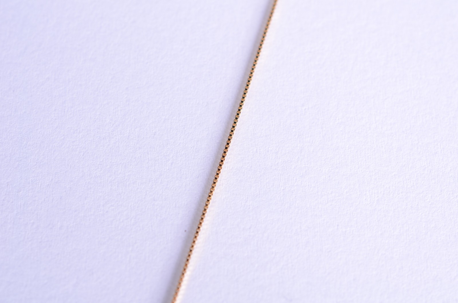 Colar de ouro 18 k., contraste 750 mls com pendente de Nossa Senhora... - foto 4 de 6