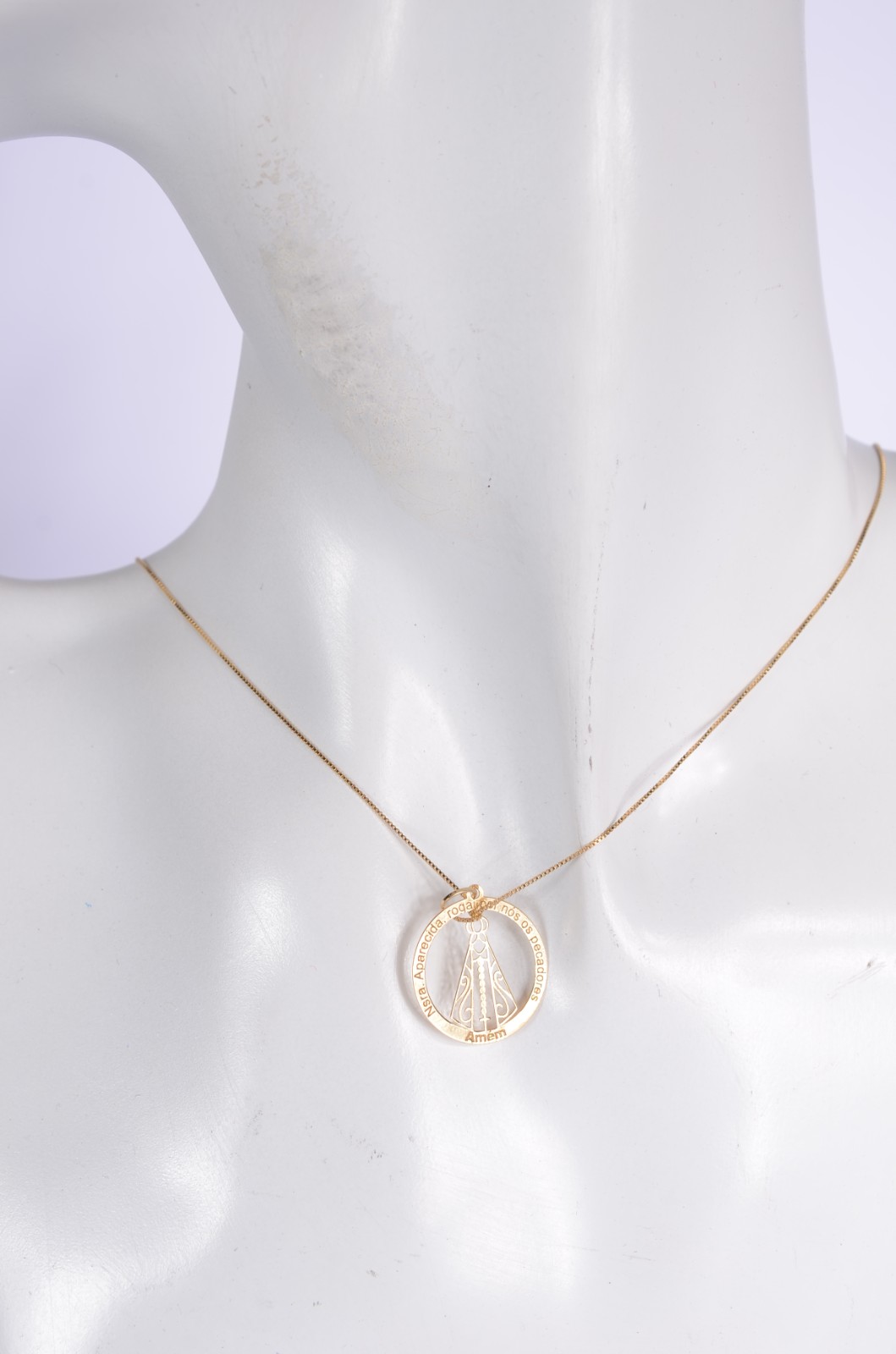 Colar de ouro 18 k., contraste 750 mls com pendente de Nossa Senhora... - foto 6 de 6