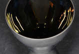 Vaso de cristal espelhado, parte interna vermei . - Vaso de cristal espelhado, parte interna vermei .