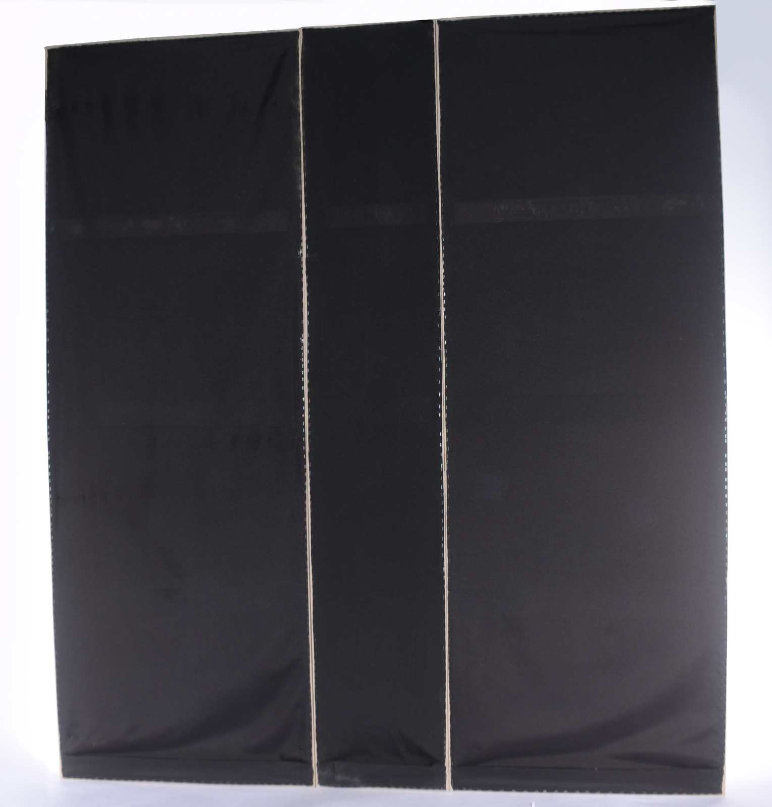 Painel para cabeceira de cama estofado e forrado com tecido na cor... - foto 5 de 6