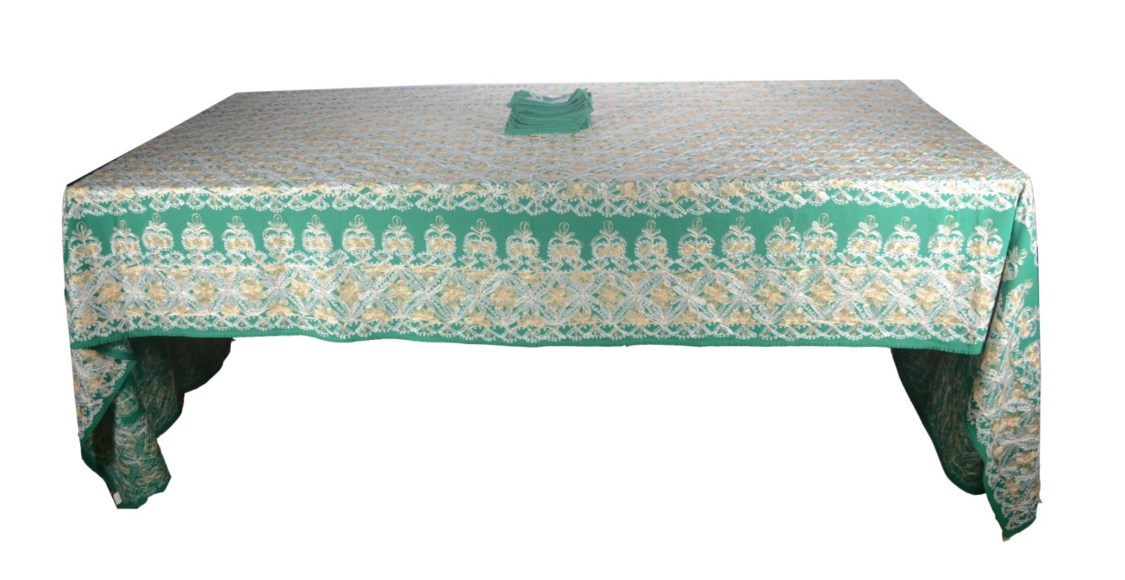Toalha oriental de mesa na cor verde com bordados dourados... - foto 2 de 8