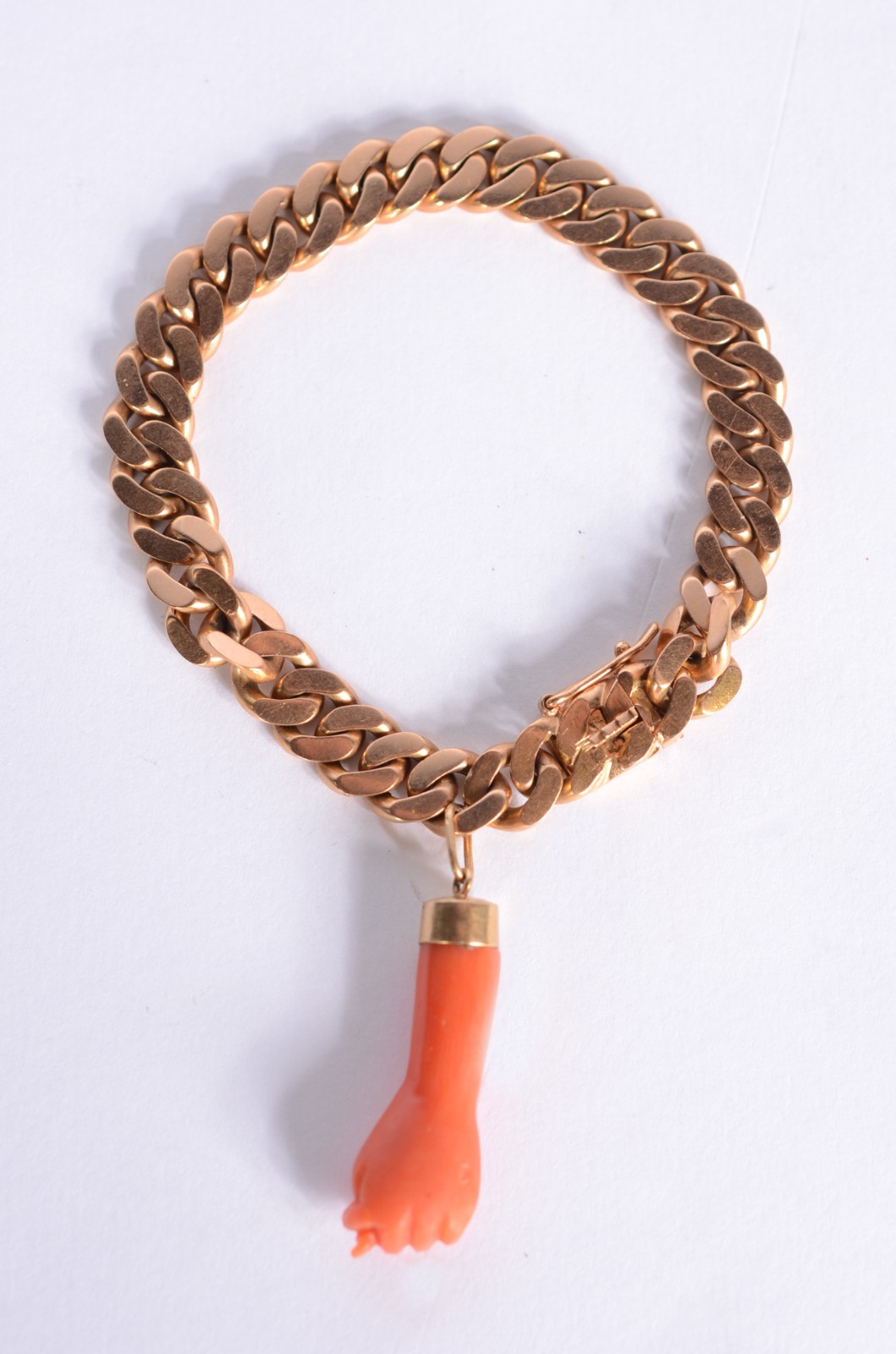 Pulseira de ouro 18 k., elos "batidos" portugueses, pendente na forma... - foto 4 de 4