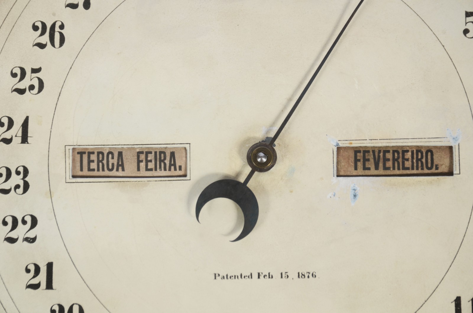 Antigo relógio feitio "8" com calendário dos dias da semana e dos... - foto 6 de 10