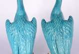 Par de patos de porcelana oriental na cor azul ... - Par de patos de porcelana oriental na cor azul turquesa. Um deles com lascado na asa.
