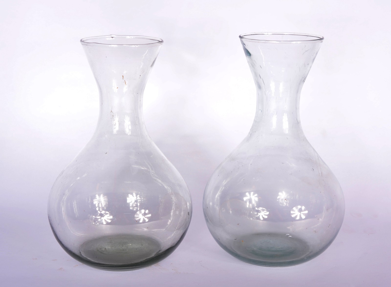 Diversas peças de vidro, sendo: 5 solifleur, 2 decanteur e 5... - foto 4 de 5
