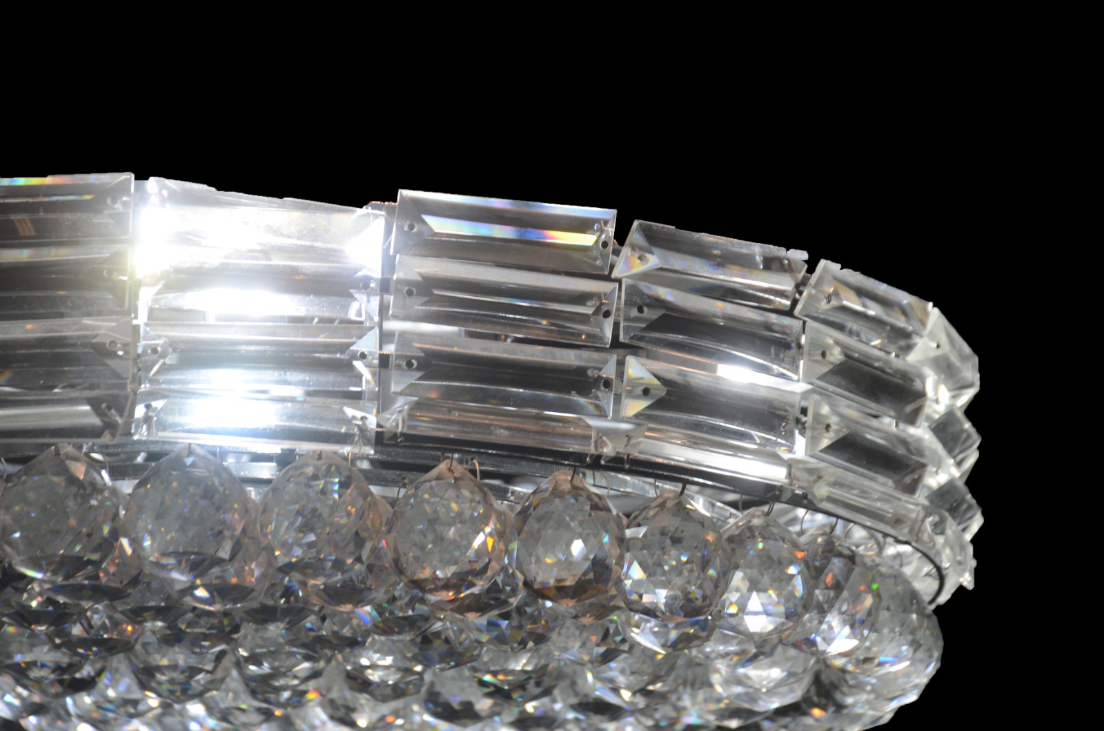 Lustre "Plafon" de cristal, comprado na loja Barra Light, RJ. - foto 4 de 4