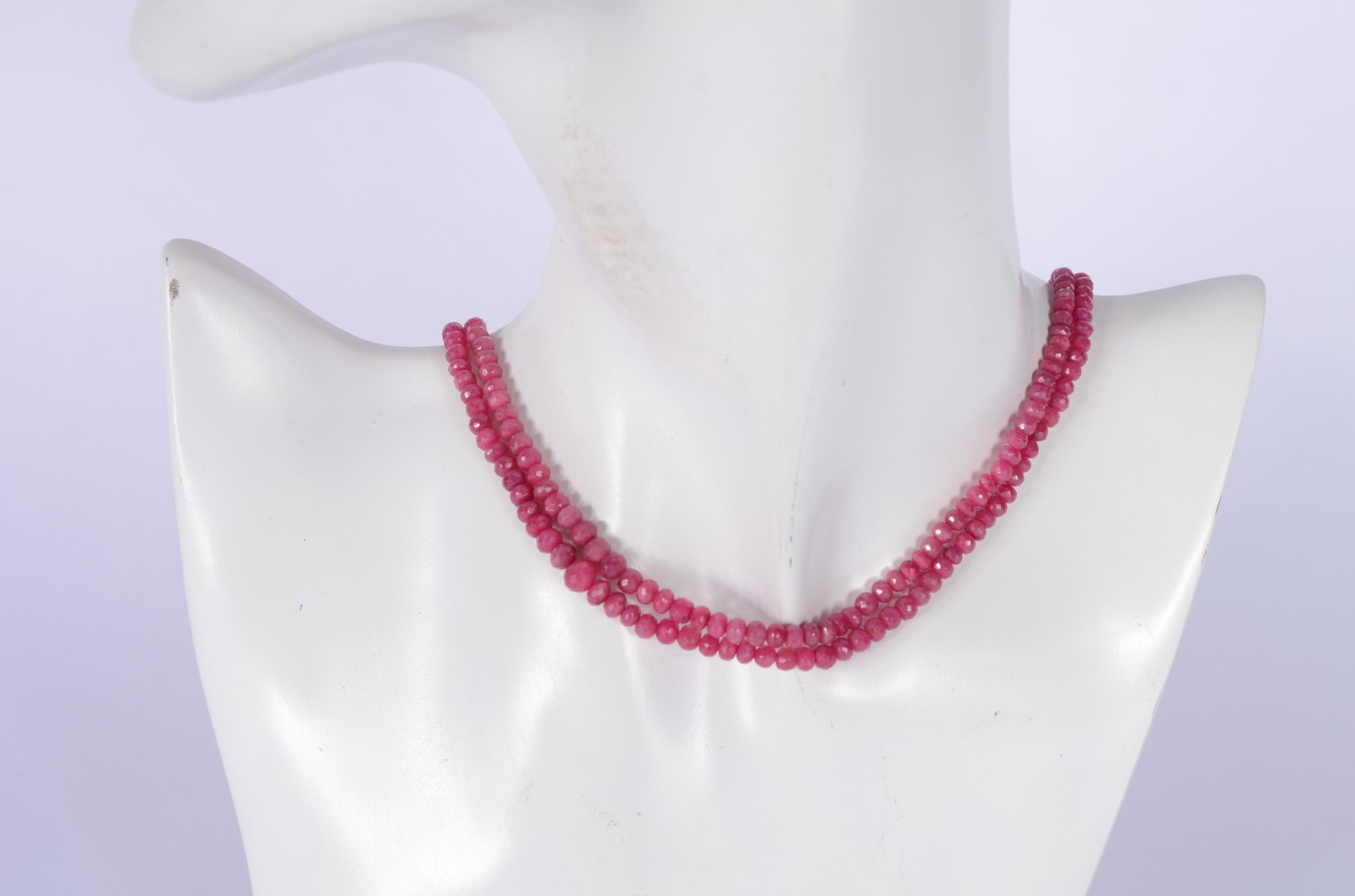 Colar de rubis indianos, fecho de ouro 18 k. (Por motivos de... - foto 5 de 5