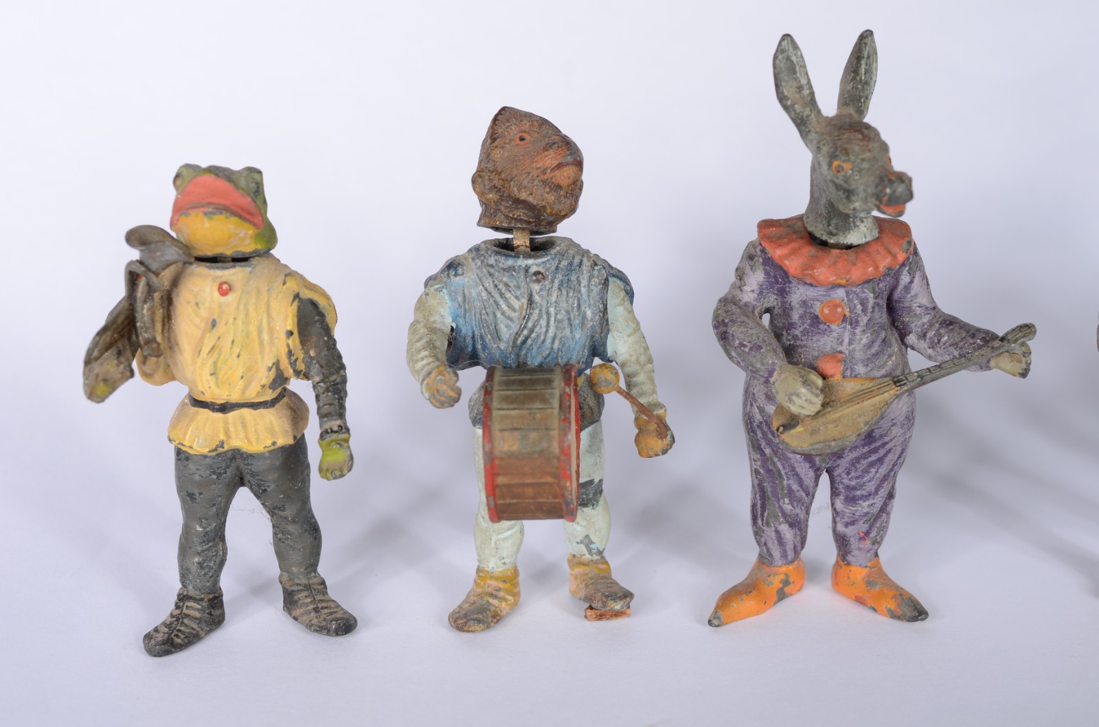 Raro grupo escultórico miniatura em bronze austríaco policromado do... - foto 2 de 6