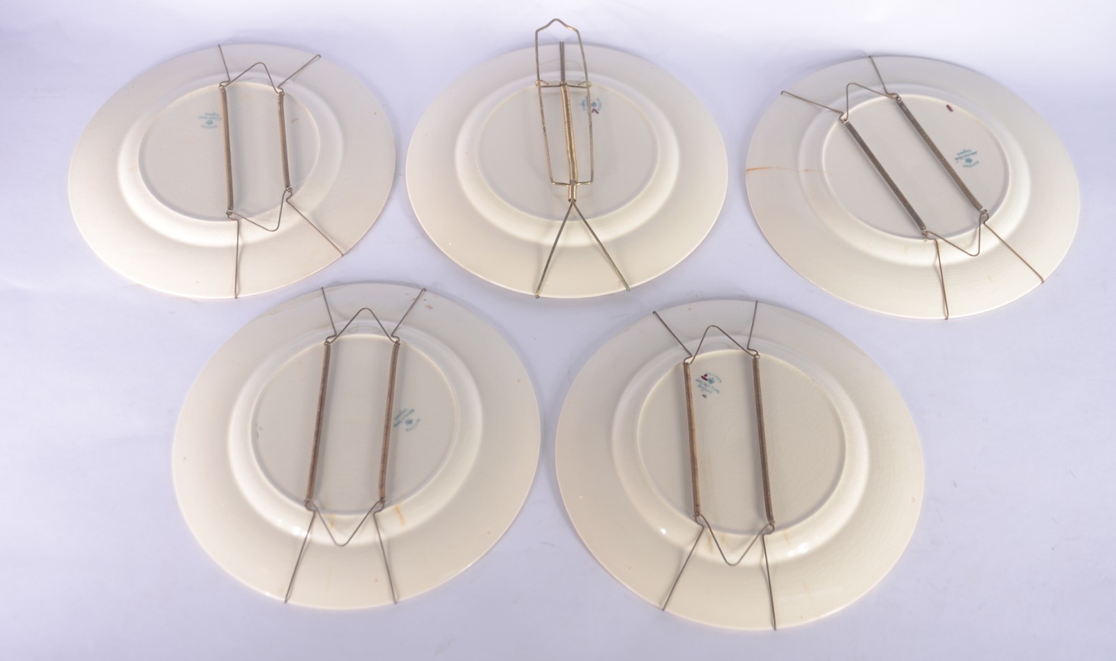 Conjunto com 11 pratos decorativos, sendo seis de porcelana tcheca... - foto 3 de 10