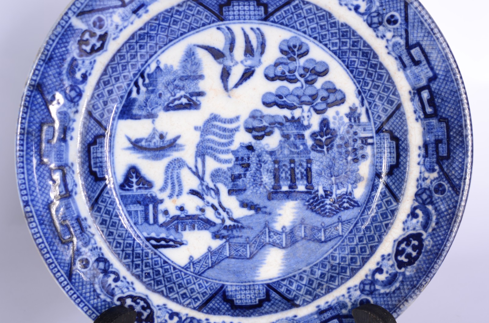 Par de pratos de faiança inglesa "azul pombinho". Um com borda... - foto 2 de 5