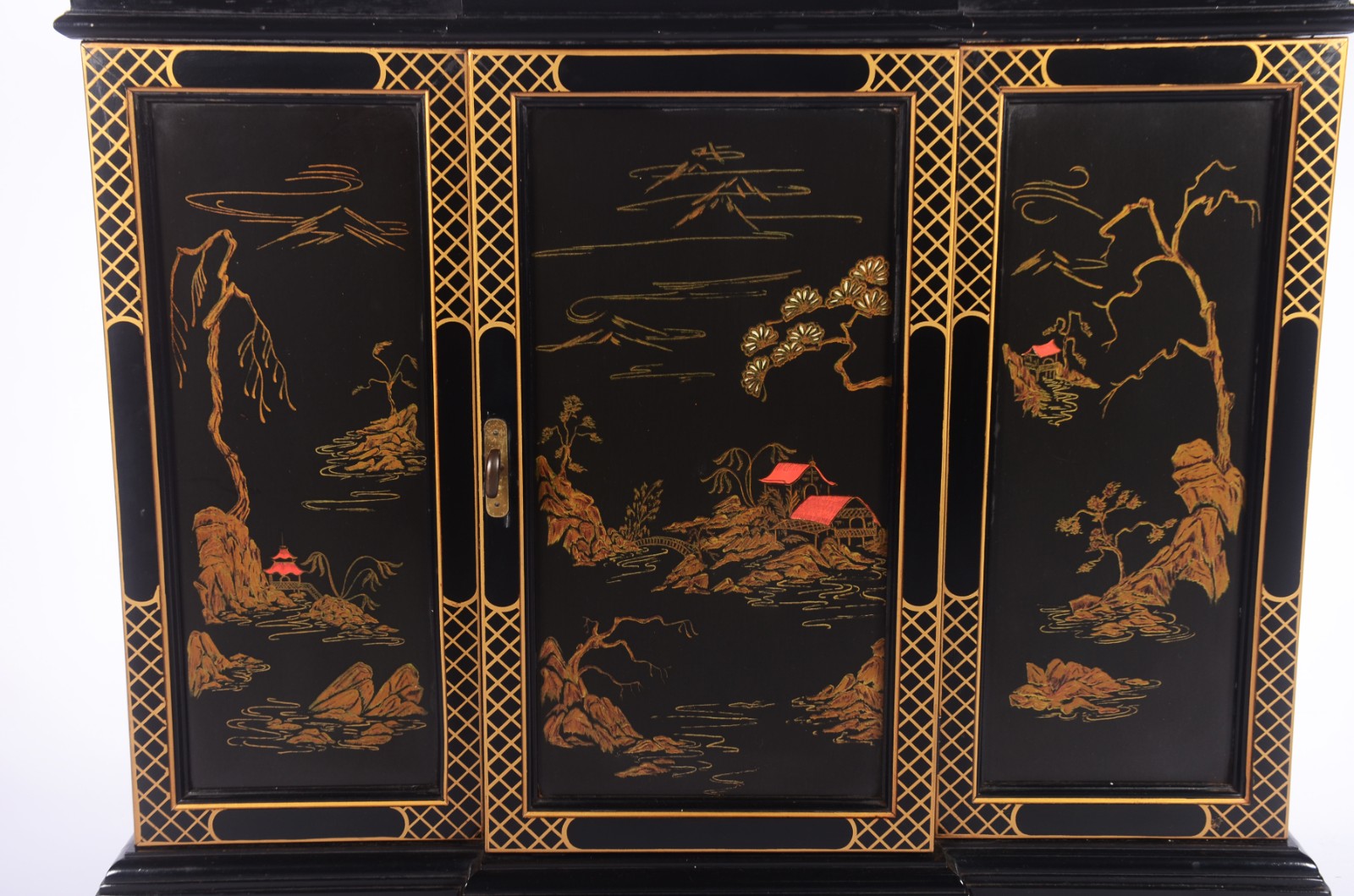 Móvel auxiliar oriental de lacca negra decorado com paisagens... - foto 6 de 11