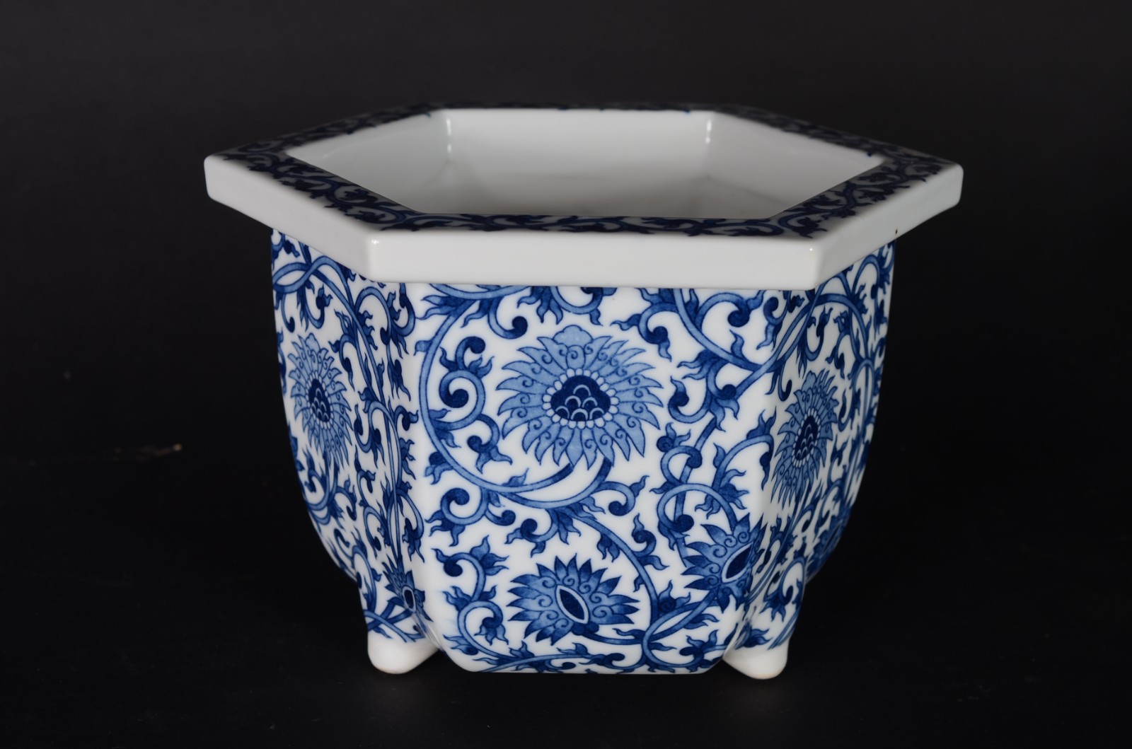 Diversas peças de porcelana oriental, sendo: potiche com decoração... - foto 3 de 11