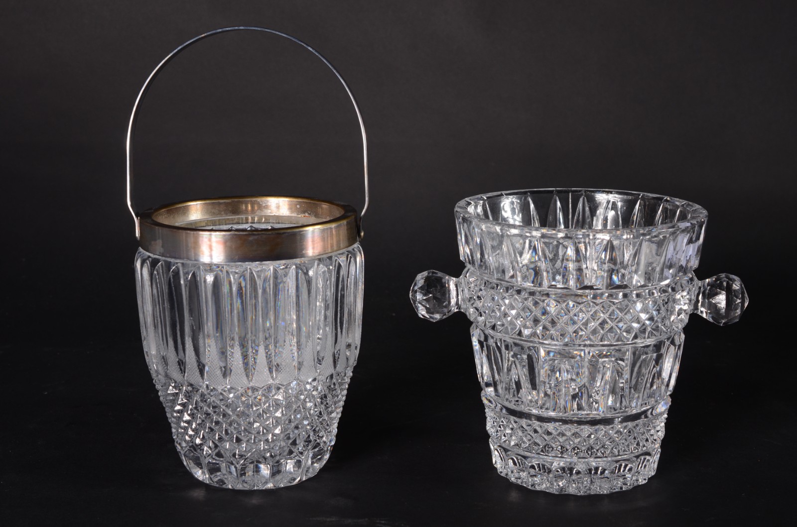 Diversas peças de cristal, sendo: 6 taças para champagne; dois baldes... - foto 2 de 11