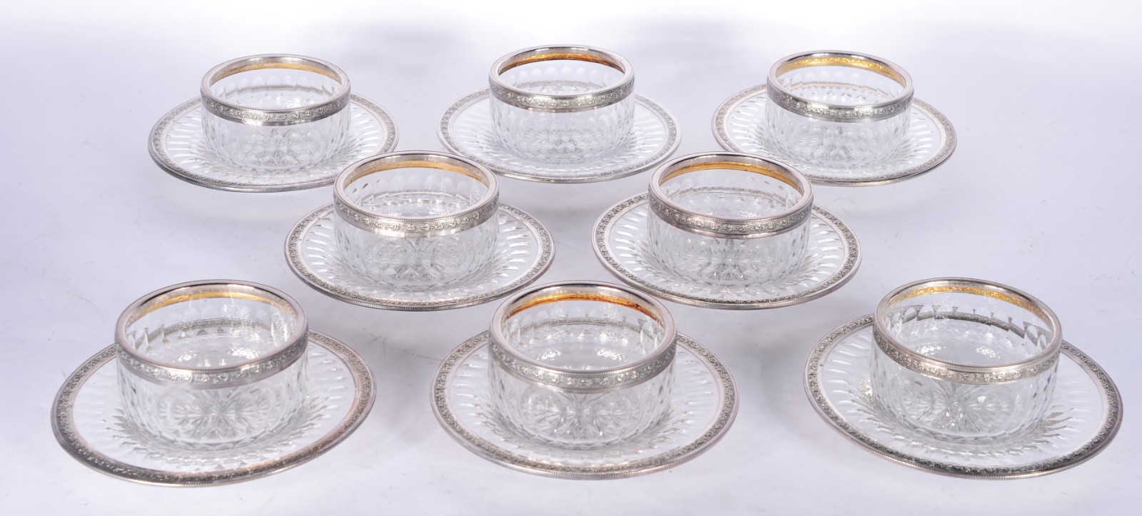 Conjunto com 8 lavandas com presentoir de cristal frances lapidado e... - foto 1 de 8