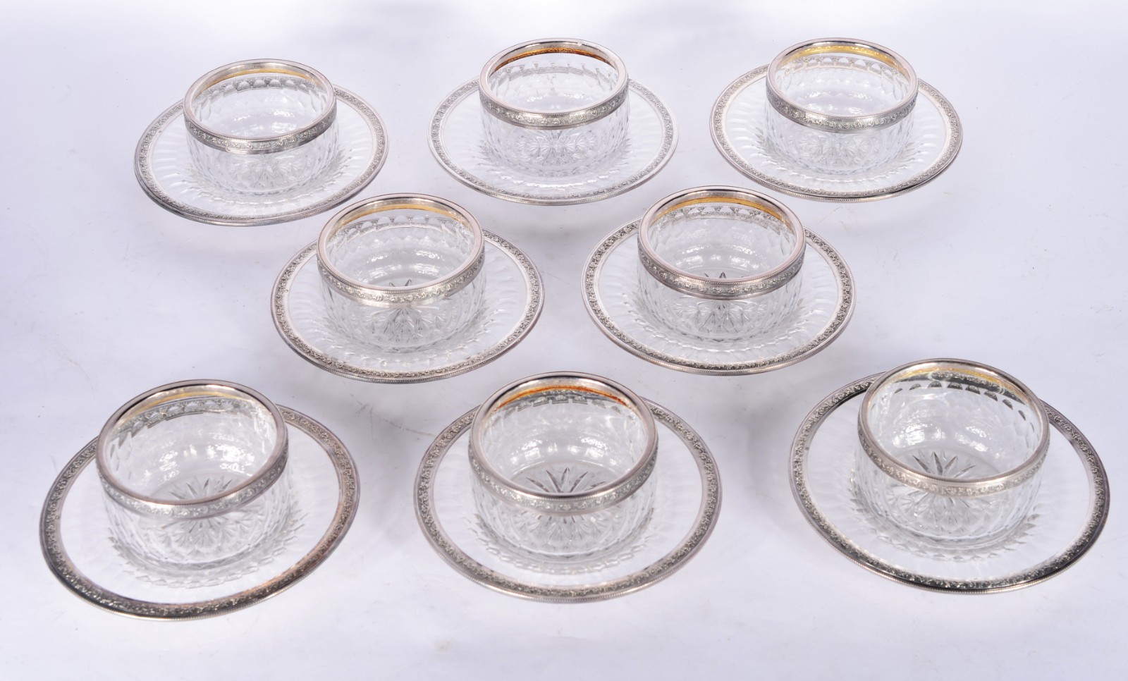 Conjunto com 8 lavandas com presentoir de cristal frances lapidado e... - foto 2 de 8