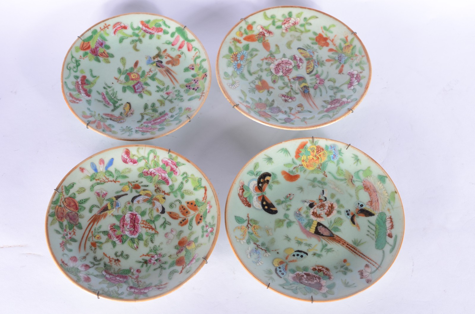 Conjunto com 4 pratos de porcelana chinesa celadon com pássaros e... - foto 2 de 10