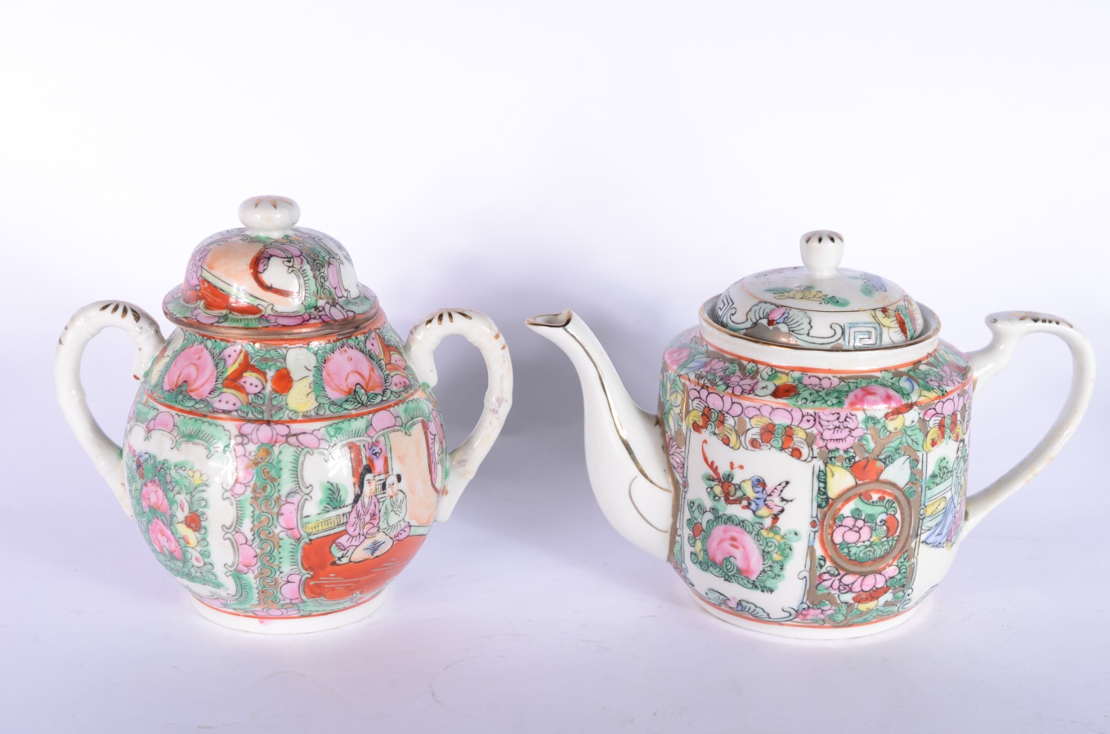 Serviço de chá e café de porcelana oriental, decorado com figuras de... - foto 3 de 11