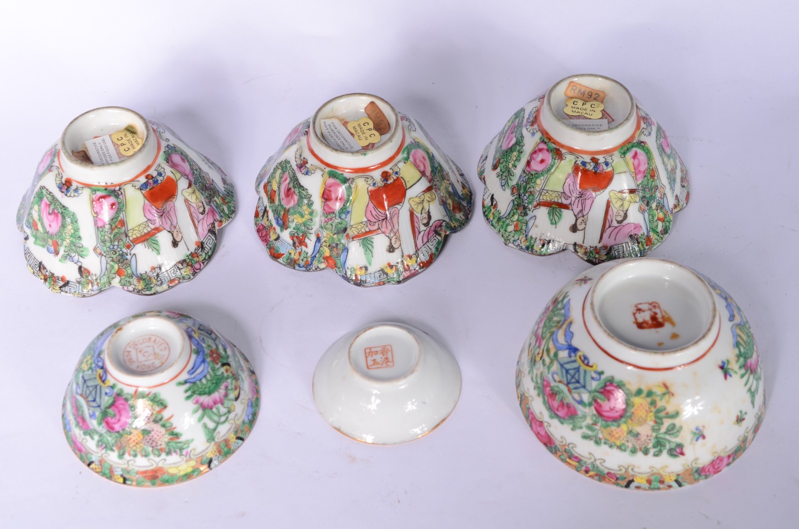 Serviço de chá e café de porcelana oriental, decorado com figuras de... - foto 8 de 11