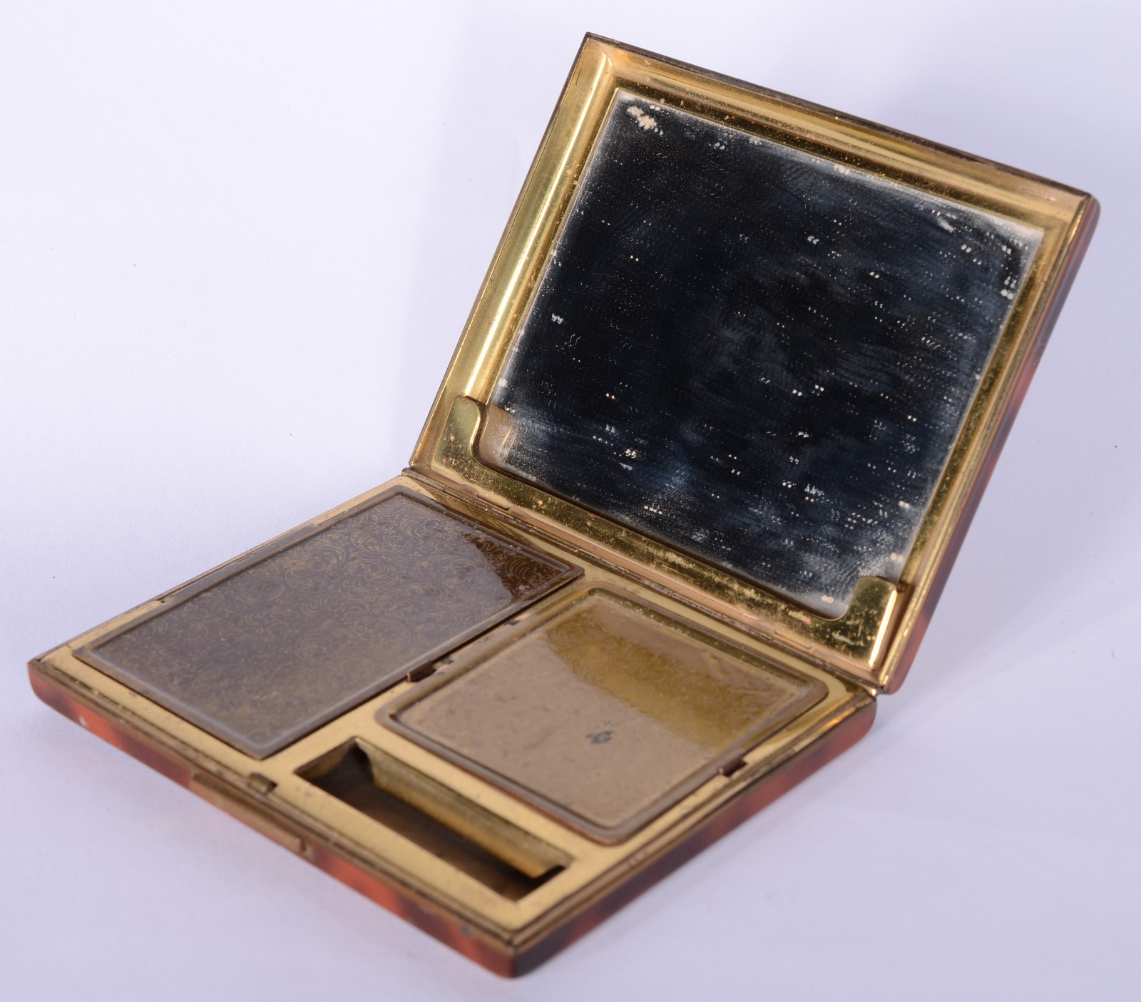 Duas peças para toilette, sendo: poseira e trousse de metal e... - foto 6 de 7
