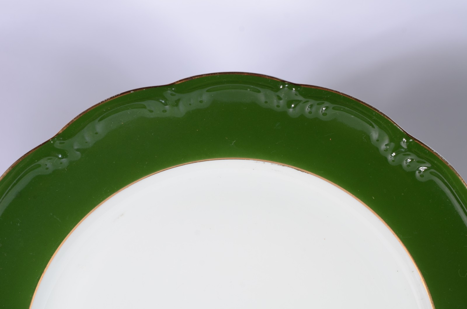 Aparelho de jantar de porcelana Schmidt, composto de: 22 pratos rasos... - foto 4 de 7