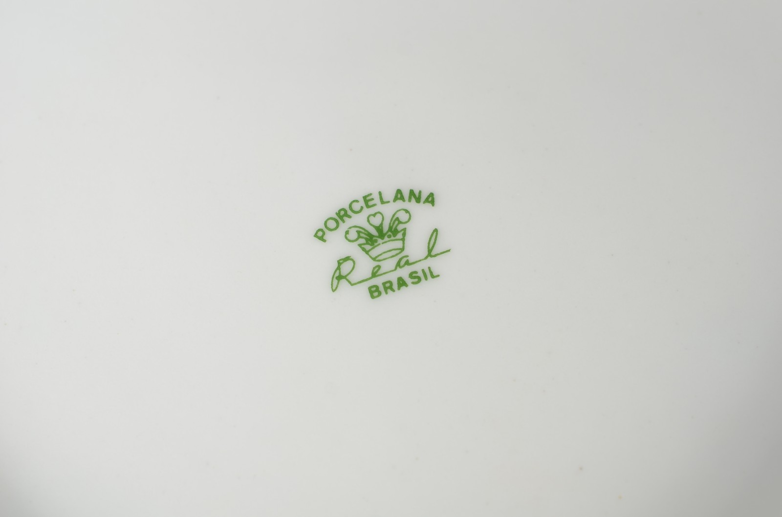 Aparelho de jantar de porcelana Real, composto de: 11 pratos rasos... - foto 5 de 5