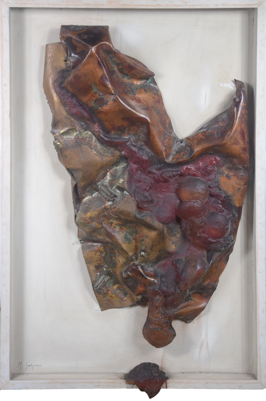 Escultura abstrata em chapa de latão dourado e resina colorida... - foto 1 de 4