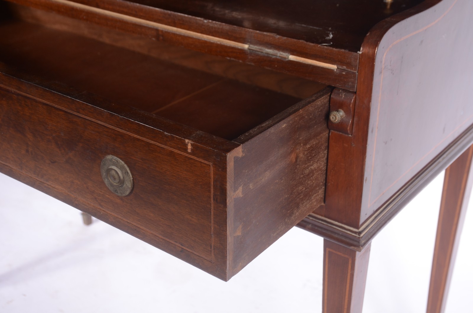 Mesa de escritório de madeira nobre, tampo articulado com forração... - foto 3 de 8