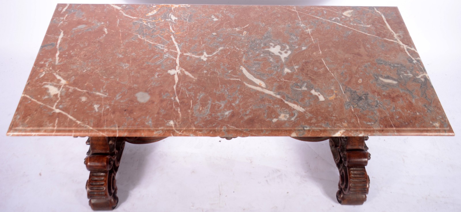 Mesa de centro com base de madeira nobre ricamente entalhada com... - foto 4 de 6