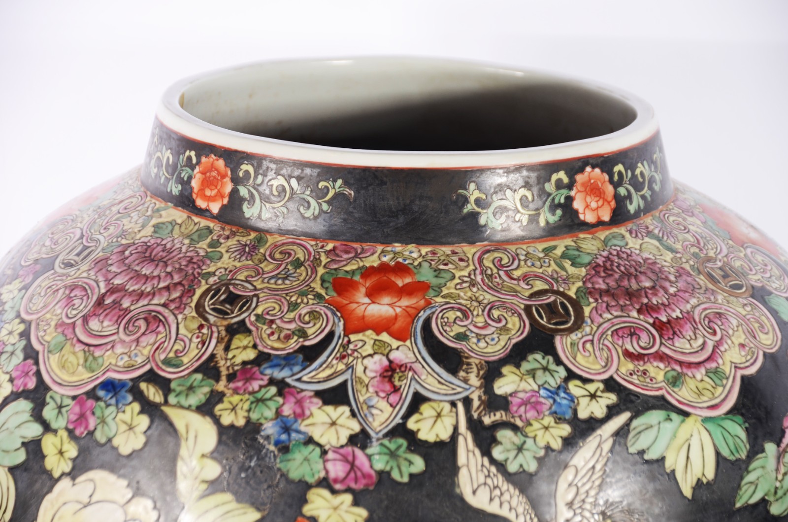 Grande potiche de porcelana chinesa decorado com aves e flores em... - foto 4 de 10