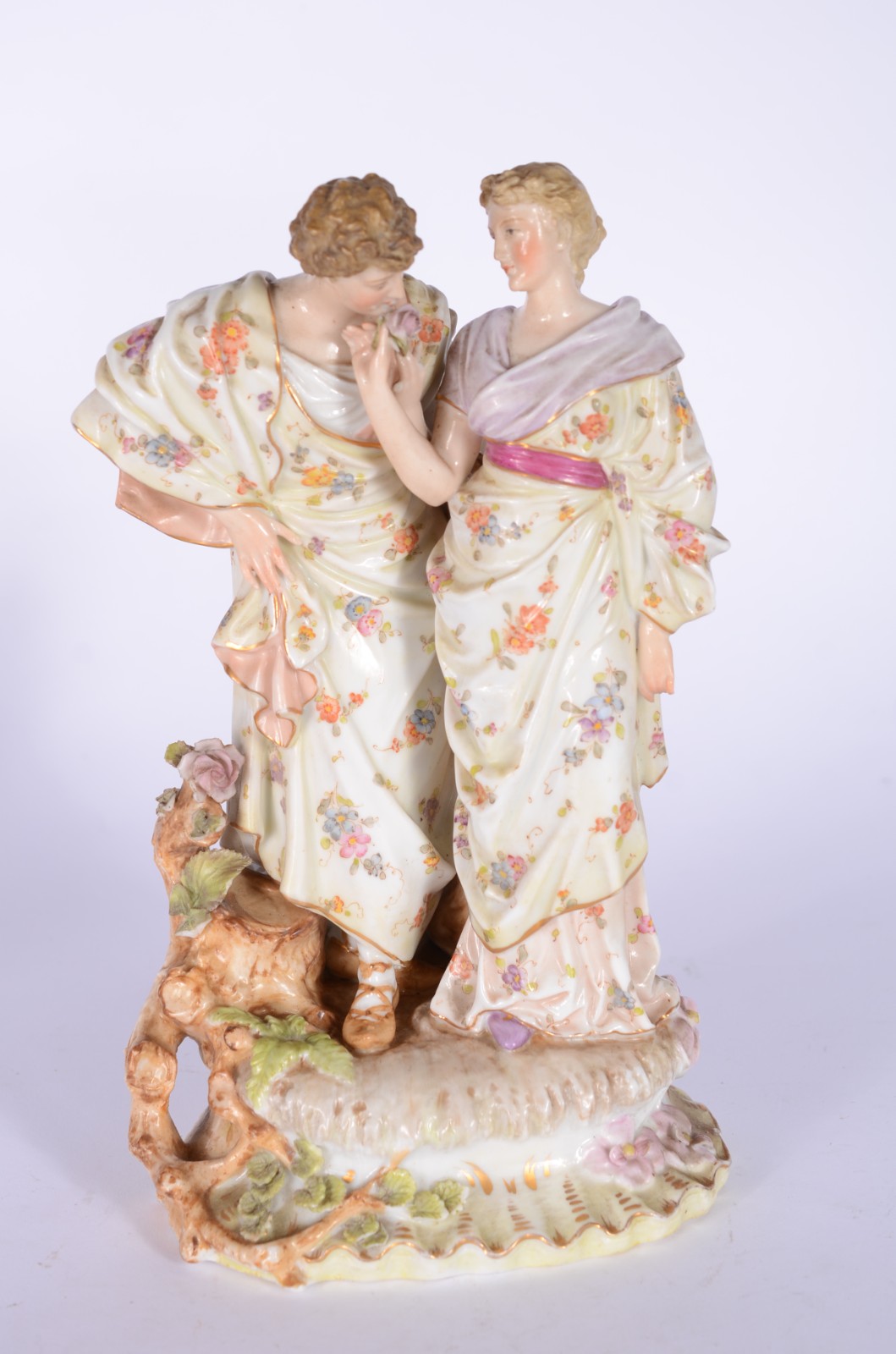 Grupo escultórico/ floreira de porcelana europeia policromada... - foto 1 de 11
