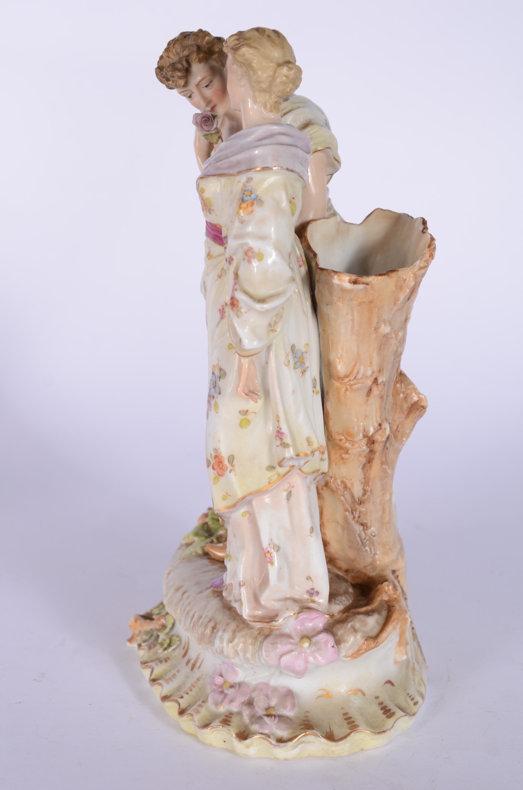 Grupo escultórico/ floreira de porcelana europeia policromada... - foto 7 de 11