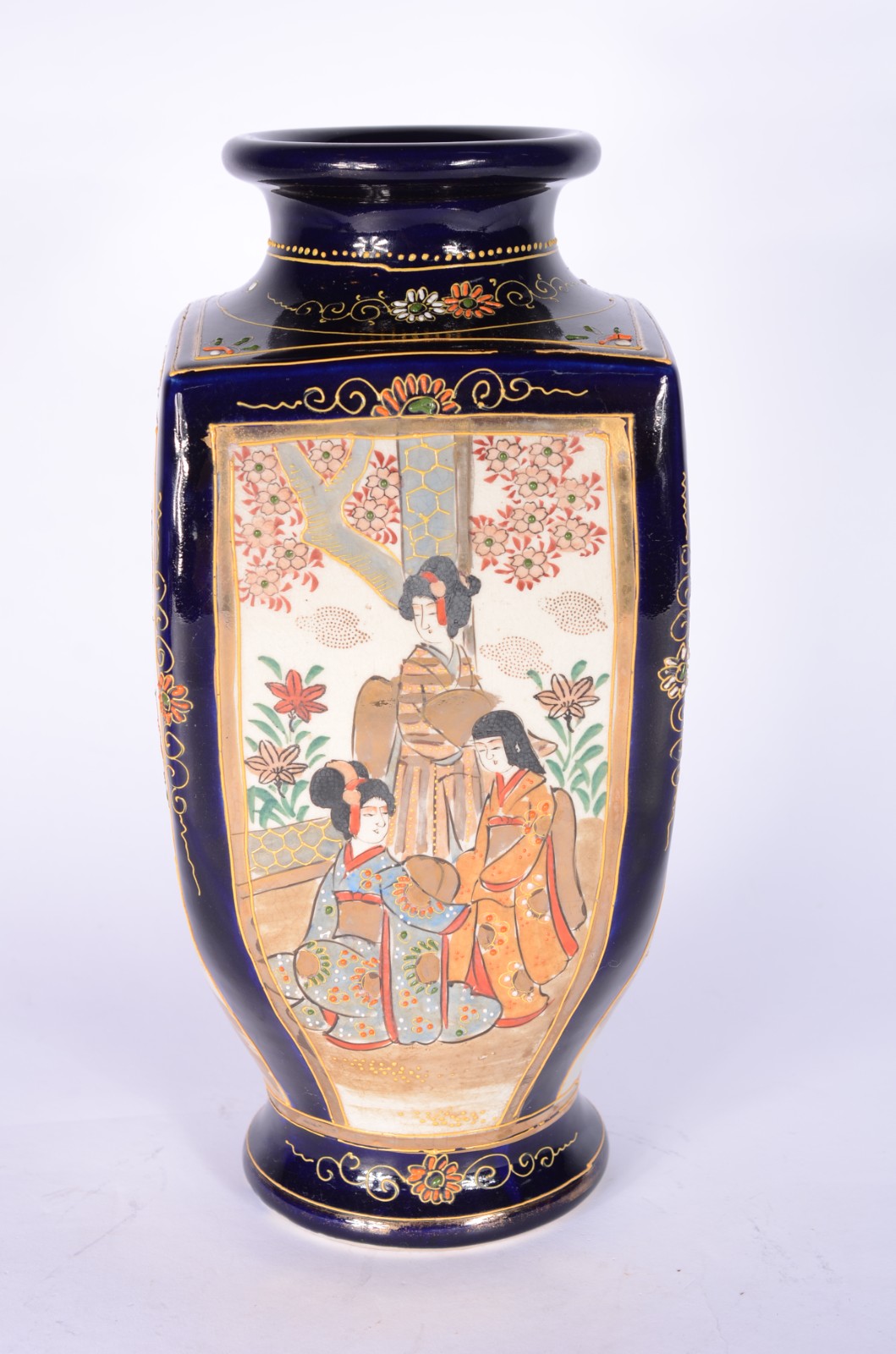 Vaso de faiança oriental, fundo azul cobalto com perolados e... - foto 8 de 9