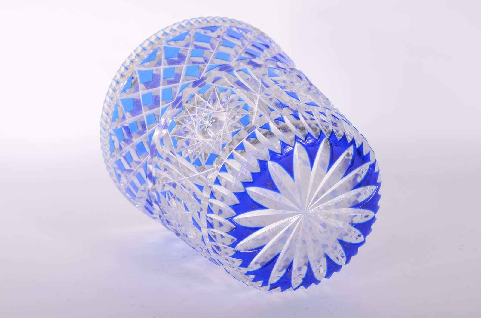 Balde para gelo/wine cooler de cristal doublé azul lapidado. - foto 4 de 4