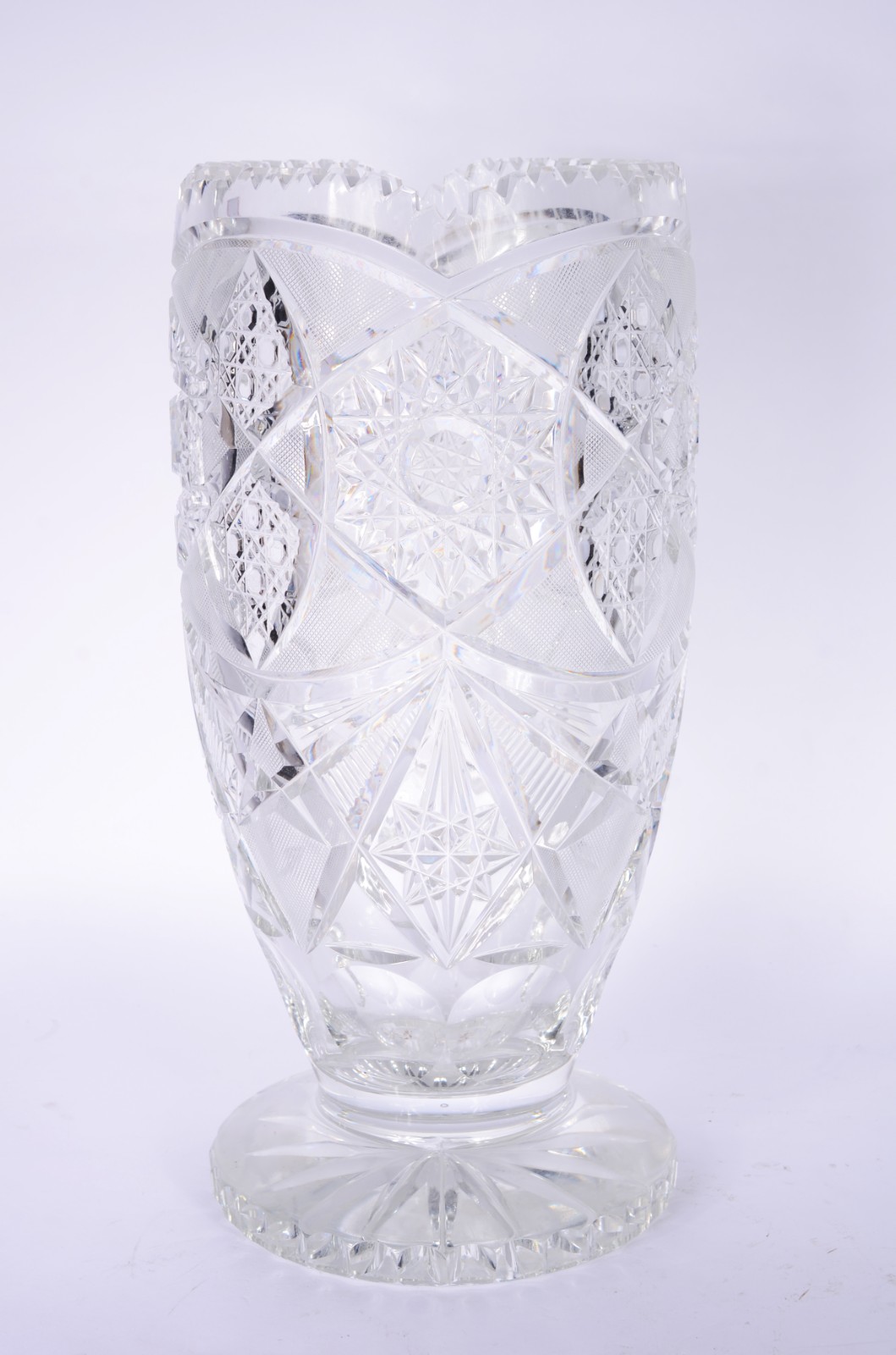 Vaso de cristal tcheco lapidado. - foto 1 de 8