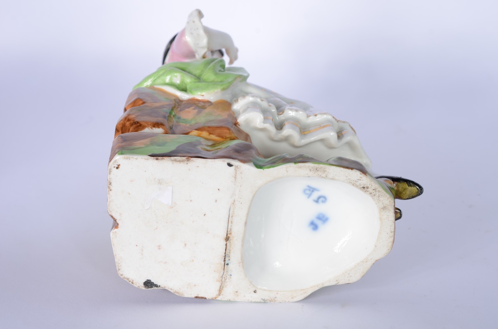Escultura de porcelana francesa Jacob Petit representando dama com... - foto 7 de 8