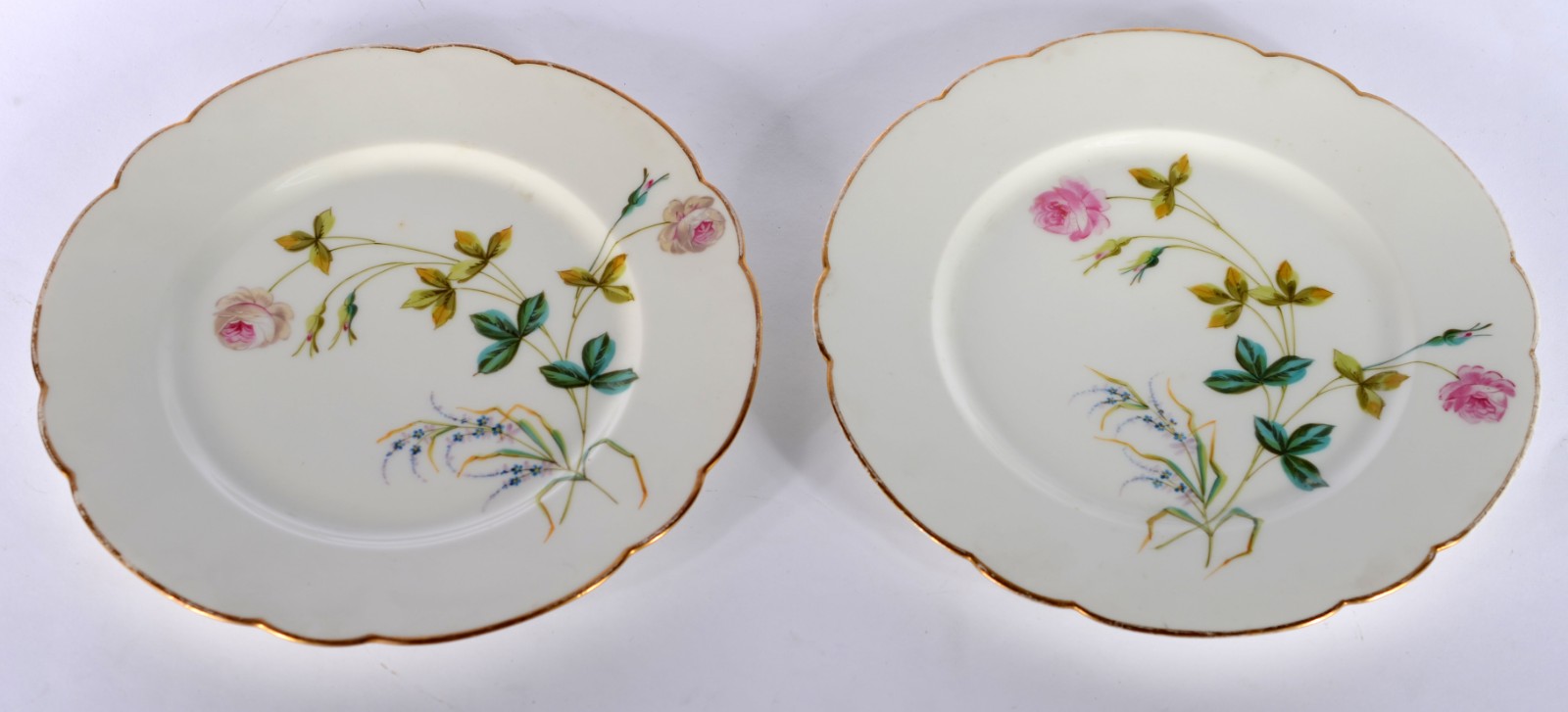Conjunto com 6 pratos de porcelana francesa pintadas à mão com... - foto 2 de 5