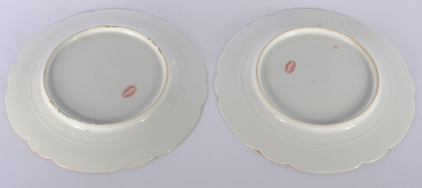 Conjunto com 6 pratos de porcelana francesa pintadas à mão com... - foto 4 de 5