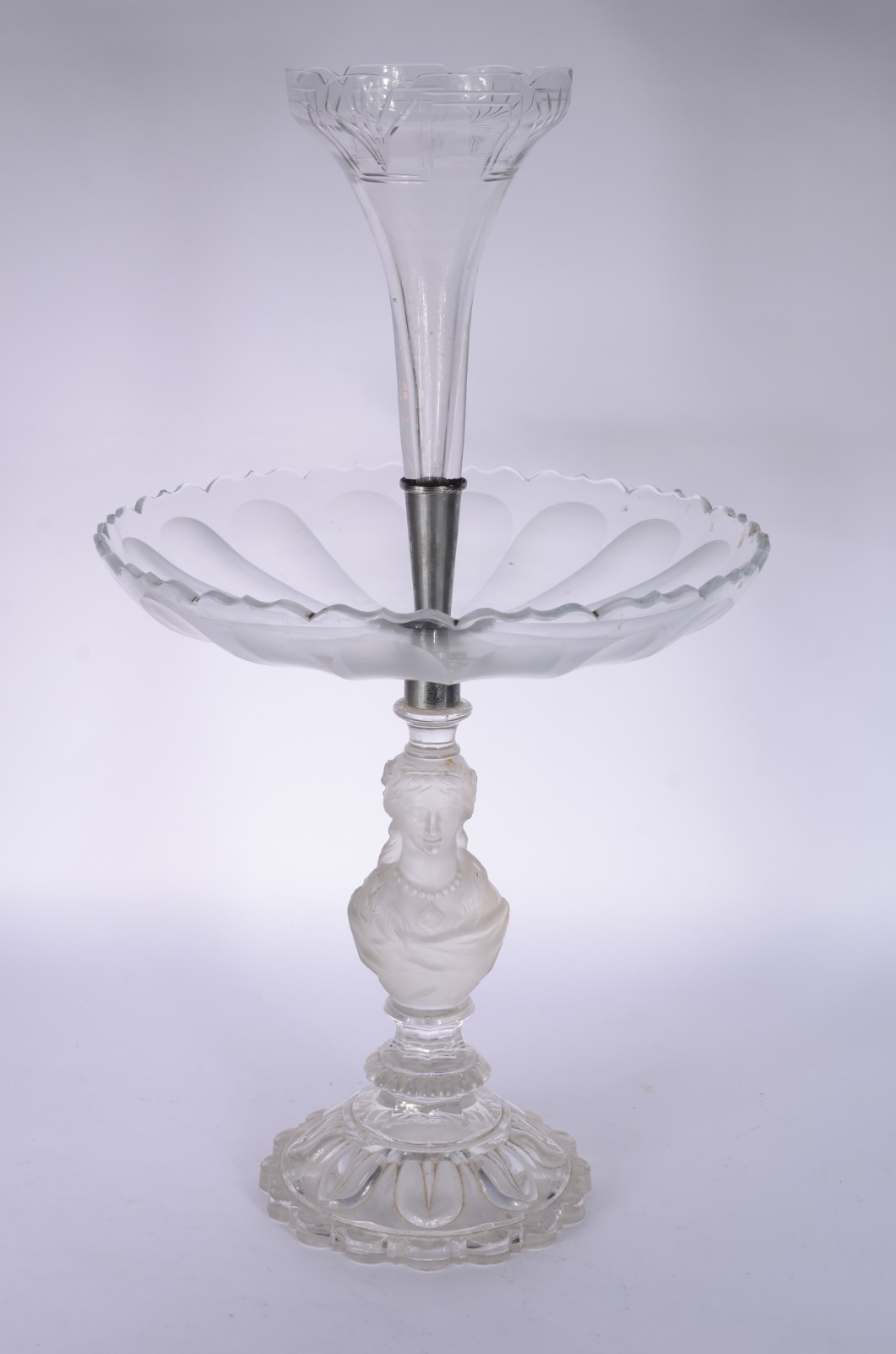 Fruteira/floreira de cristal frances, base decorada com busto de... - foto 1 de 6