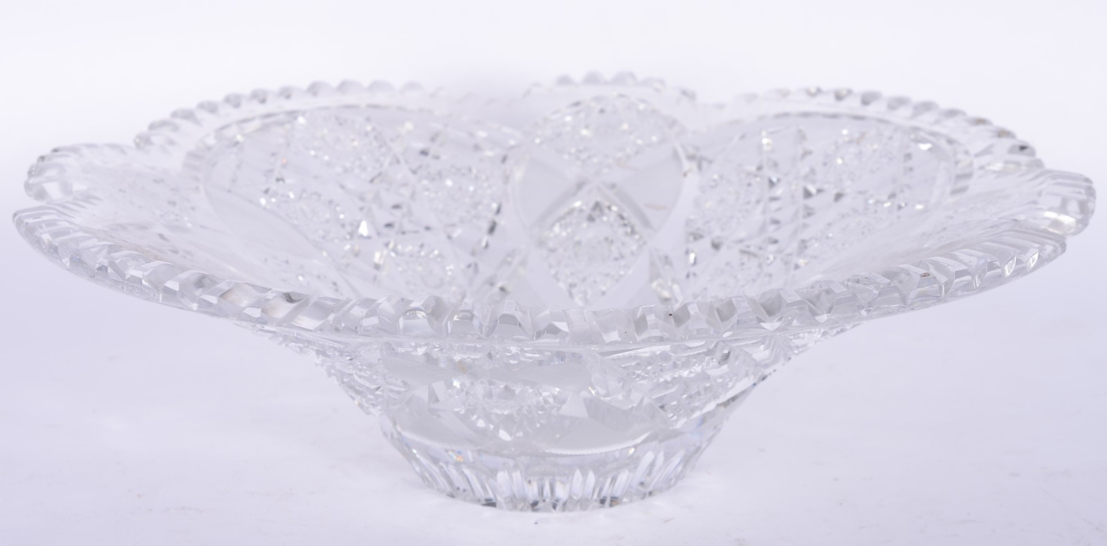 Três fruteiras diversas de cristal europeu lapidado, sendo duas com... - foto 7 de 11